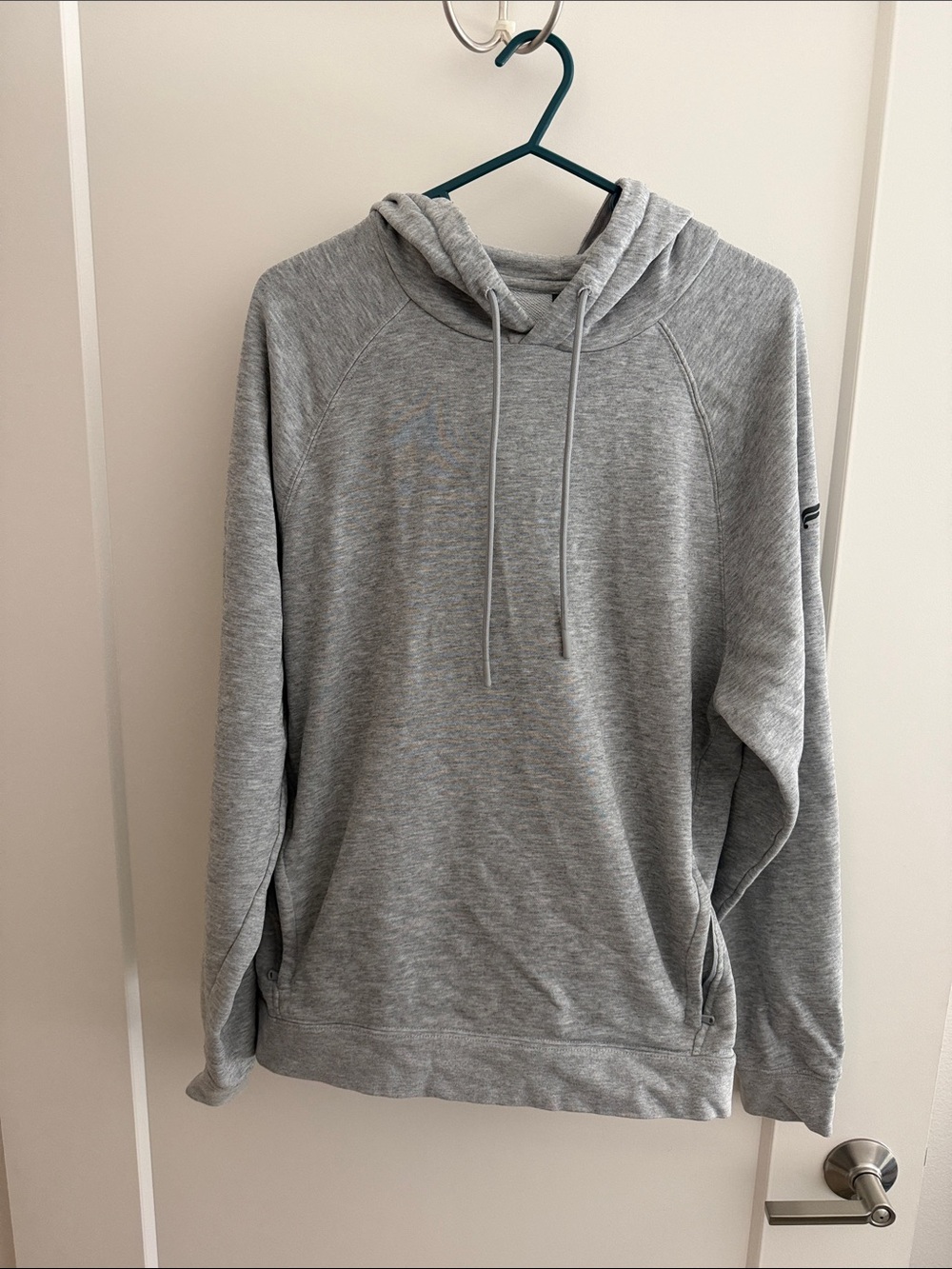 Fabletics Men's Heather Gray Pullover Hoodie - M